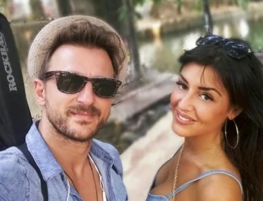 Κώστας Καραφώτης: Ζει τον έρωτα του στη Μύκονο (βίντεο)